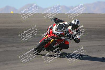 media/Nov-06-2023-Moto Forza (Mon) [[ce023d0744]]/3-Intermediate Group/Session 2 (Bowl)/